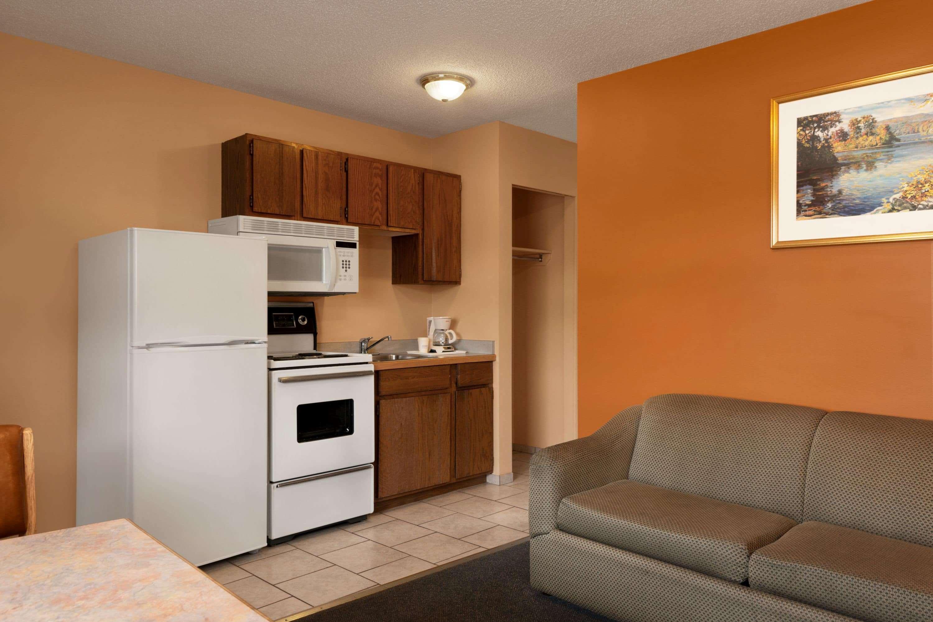 Travelodge By Wyndham Quesnel Bc מראה חיצוני תמונה