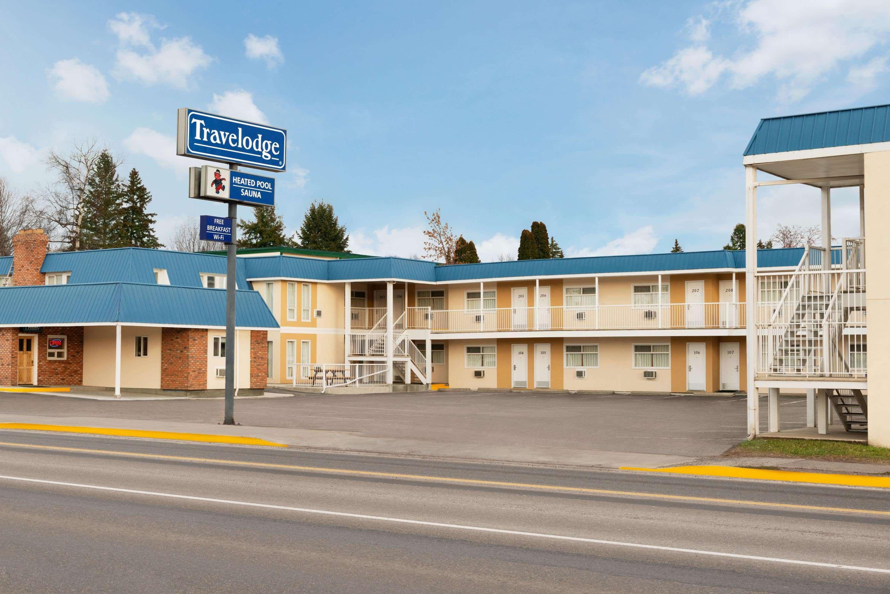 Travelodge By Wyndham Quesnel Bc מראה חיצוני תמונה