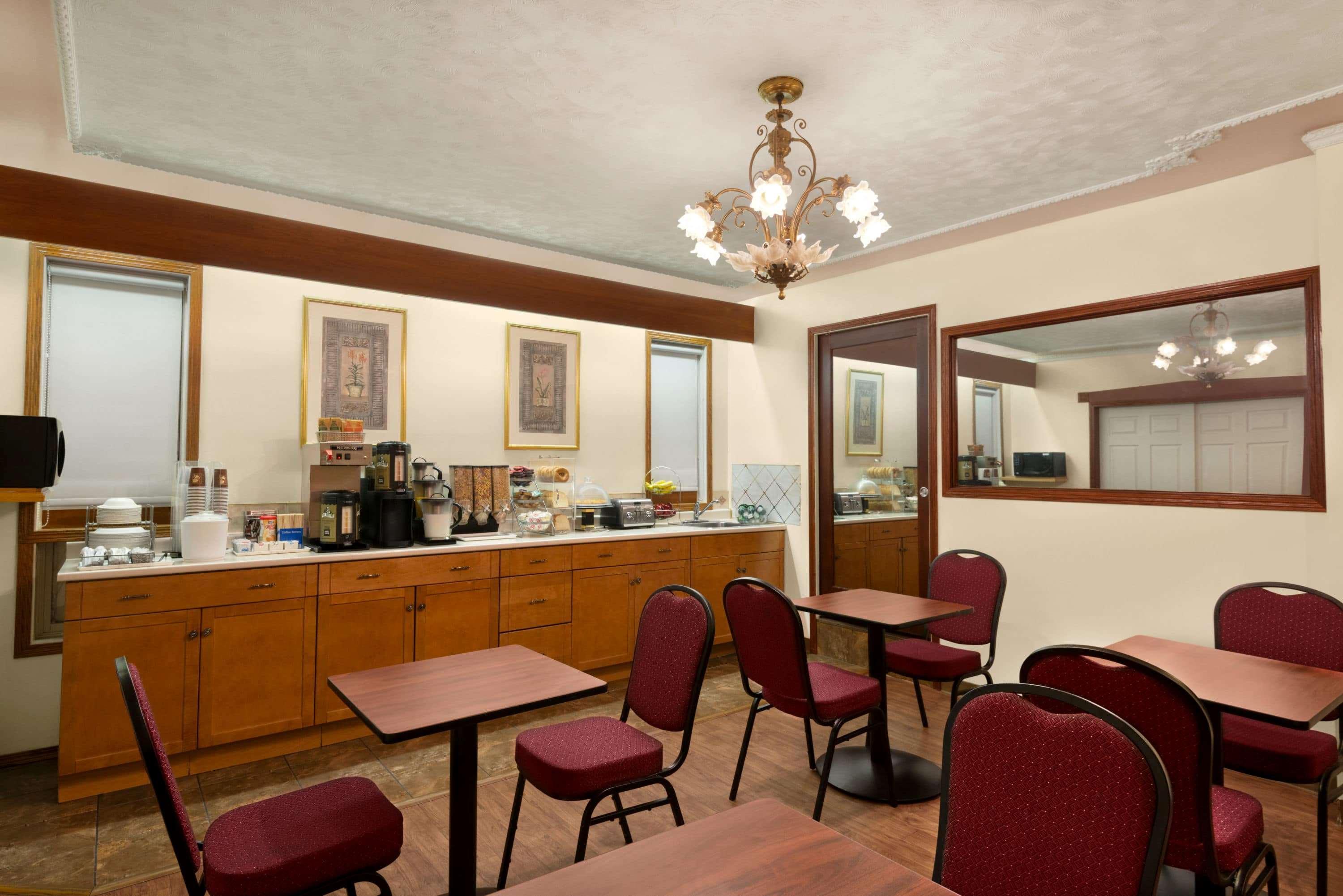 Travelodge By Wyndham Quesnel Bc מראה חיצוני תמונה